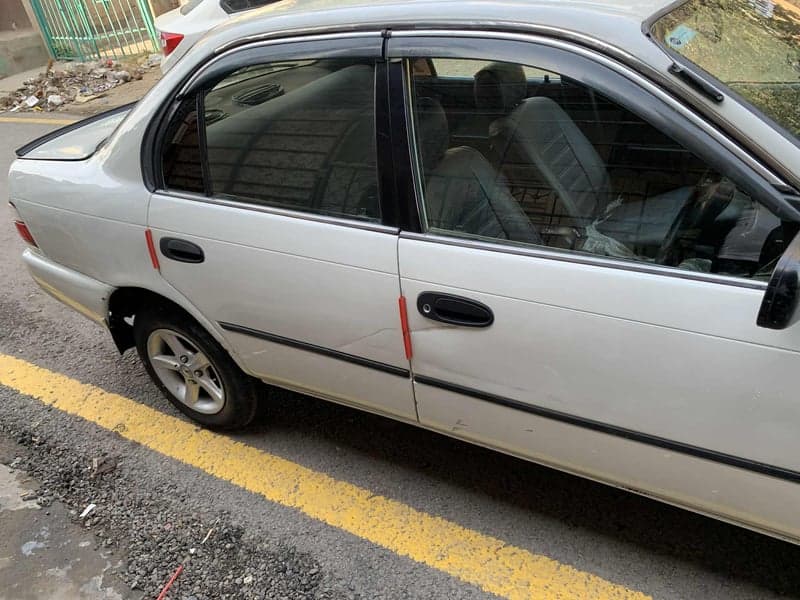 XE Limited 2001 - Image 6